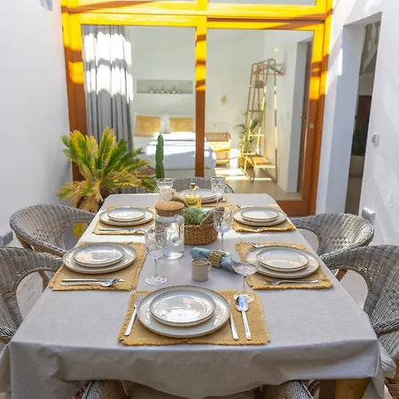 Holiday home Charming House With Rooftop Pool *