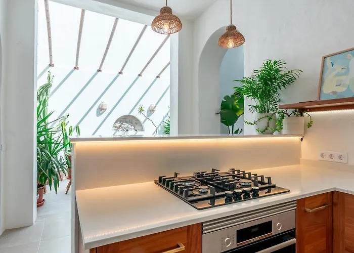 Charming House With Rooftop Pool Feriehus *