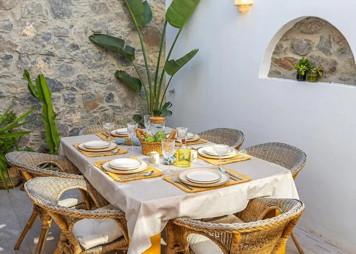 Charming House With Rooftop Pool Agaete (Gran Canaria)