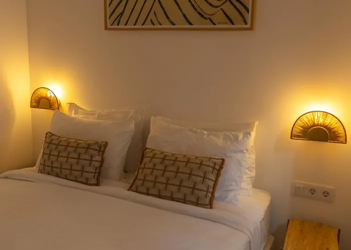 펜션 Charming House With Rooftop Pool 아게이크