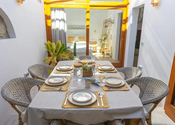 Feriehus Charming House With Rooftop Pool *