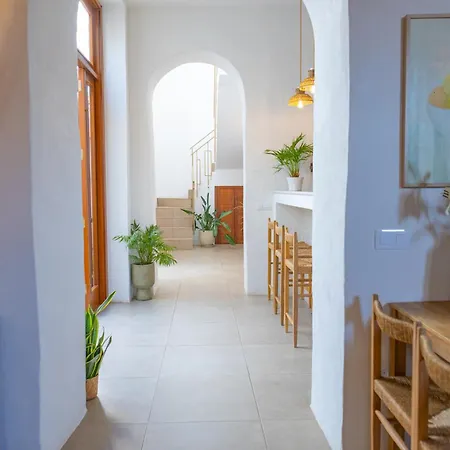 Charming House With Rooftop Pool Дом отдыха Агаэте
