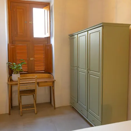 別荘 Charming House With Rooftop Pool *
